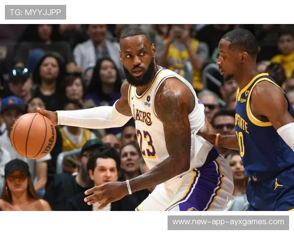 NBA揭幕战詹姆斯砍下三双，湖人开门红，詹姆斯空砍38分湖人